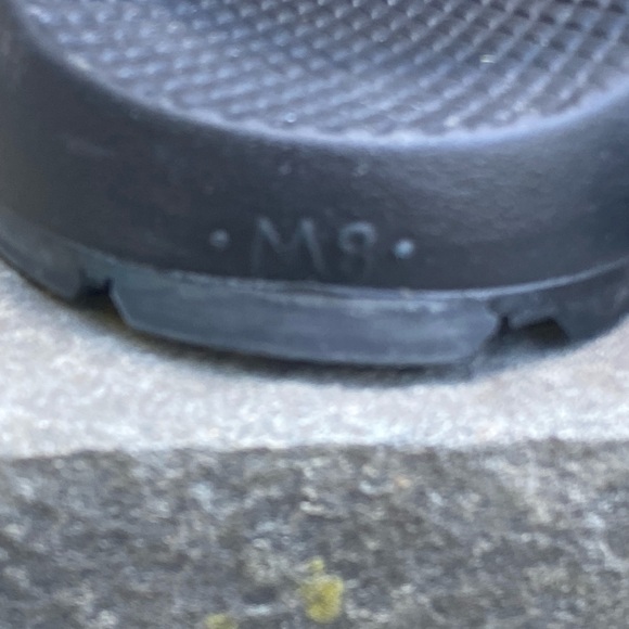 Chaco’s Mens size 8 Black Sandals - Picture 9 of 12